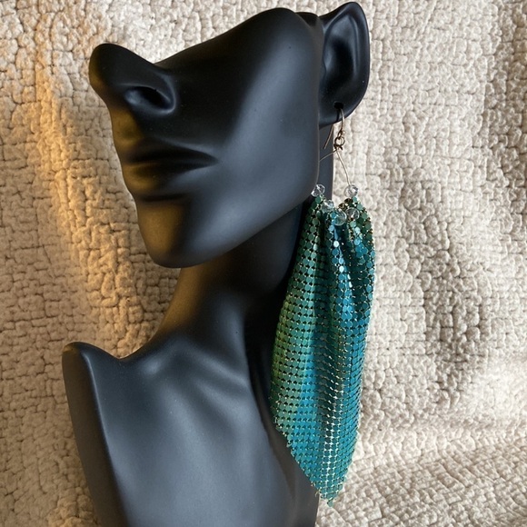 💌 Handmade Turquoise Color Metal Mesh Earrings - Picture 9 of 9